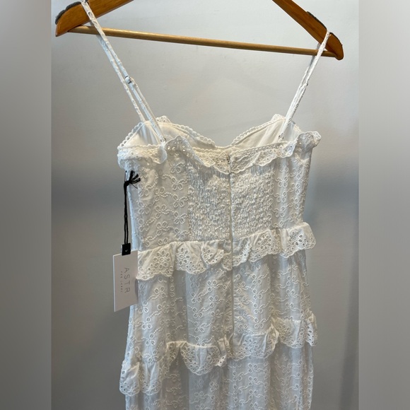 ASTR THE LABEL SANDRIMA EYELET MIDI DRESS WHITE - Picture 5 of 6